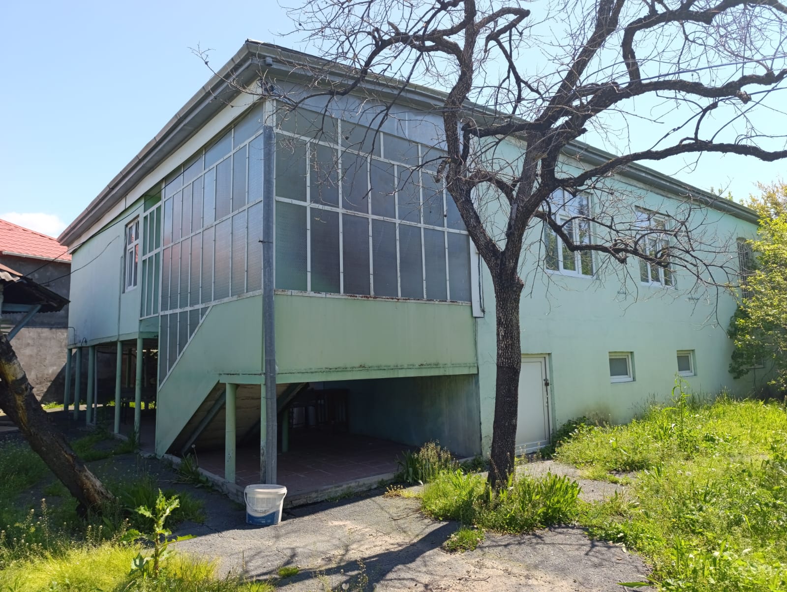 Həyət evi